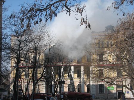 Новое оборудование для луганской больницы №7 сгорело сегодня в поликлинике №7 (фото)