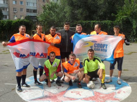 В Луганске чемпион Ленинского района по дворовому футболу определялся на «Сан-Сиро Бернабеу»