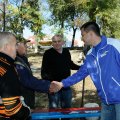 В Жовтневом и Каменнобродском районах Луганска прошел третий внутридворовой субботник