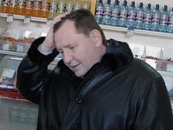 Луганский губернатор Владимир Пристюк снова на последнем месте в рейтинге от "Комментариев"