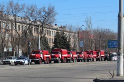 35 спасателей и 9 автомобилей из Луганска отправлены на помощь киевлянам