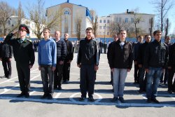 На весеннем призыве 119 луганских призывников пополнили ряды защитников Родины
