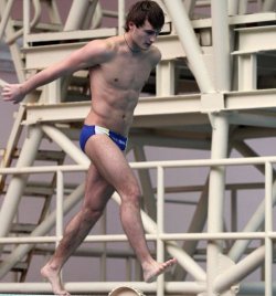 Луганчанин  стал чемпионом Европы по прыжкам в воду