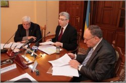 В Луганске обсудили сложившуюся ситуацию по вступлению Украины в Ассоциацию с Евросоюзом