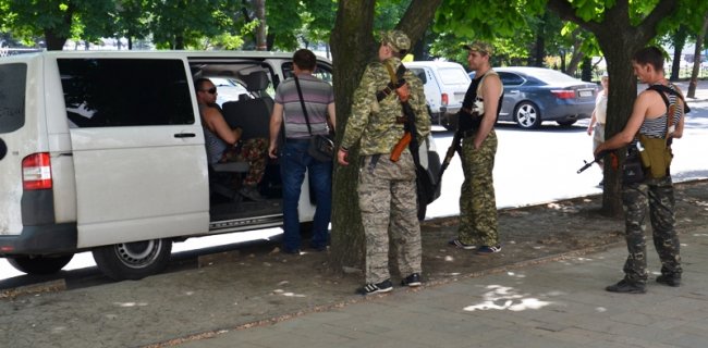 «Армия Юго-Востока» не имеет отношения к преступлениям, совершаемым в Луганской области вооруженными людьми, - пресс-секретарь
