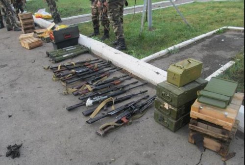 За ночь пограничники "Станично-Луганское" отбили 6 атак и задержали 13 человек
