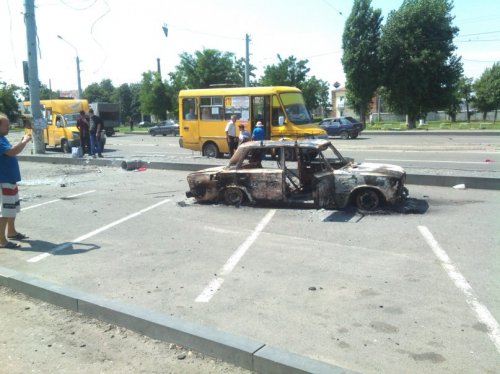 Последствия обстрела луганского автовокзала (ФОТО)