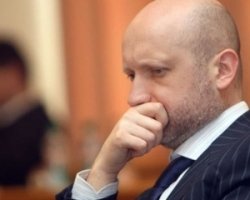 Яценюк и Турчинов хотят 50 процентов в списке Тимошенко
