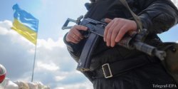 Террористы напали на украинские блокпосты в Луганской области. Идет бой, горят БТР и БМП (обновляется)