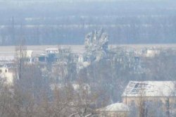 Украинским военным удалось отбить совместную атаку российских войск и террористов на донецкий аэропорт