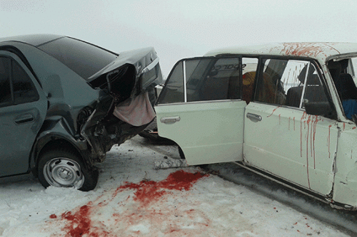 На Луганщине в ДТП пострадали три человека (ФОТО 18+)