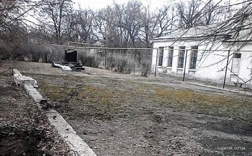 В Тошковке снесли памятник вождю (фото)
