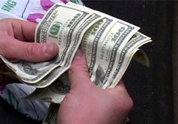 В Одессе чиновника горного надзора поймали на взятке в 5 тыс. долл. США