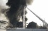 Один резервуар на нефтебазе под Киевом удалось потушить, горят два