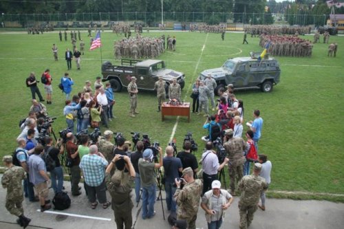 В Украине стартовали масштабные военные учения с армией США (фото)