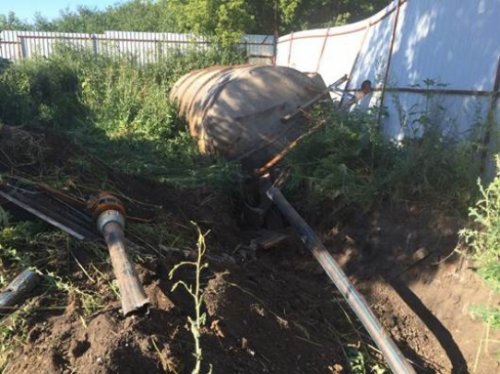 В Луганской области ликвидировали три контрабандных нефтепровода из России (фото)