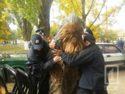 Полиция Одессы задержала «Чубакку», который приехал на выборы
