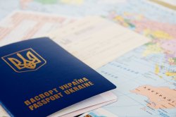 Еврокомиссия одобрила отчет об отмене виз для украинцев