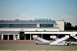 В одесском аэропорту арестовали крымчанку с паспортом оккупантов