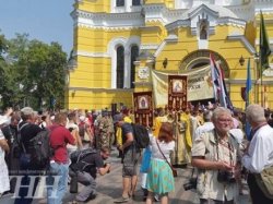 Почти 30 тыс. человек приняли участие в церковных мероприятиях и Крестном ходе в Киеве за два дня
