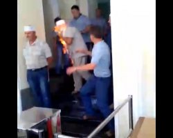 Шахтер из Донбасса пытался сжечь себя в здании Минэнерго