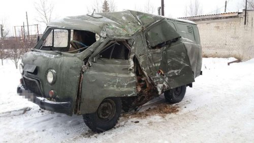 Четверо военных пострадали в ДТП в Луганской области