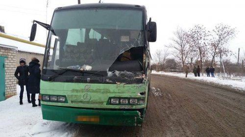 Четверо военных пострадали в ДТП в Луганской области