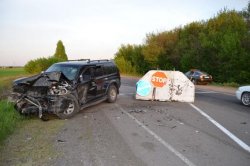 Пьяный автомобилист протаранил блокпост в Покровске 