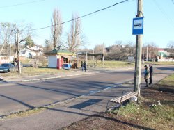 В Житомире автомобиль въехал в остановку общественного транспорта, есть пострадавшие 