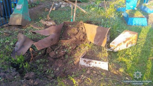 Из-за обстрела в поселке Курдюмовка повреждены дома