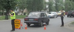 На Луганщине на переходе водитель сбил женщину с ребенком 