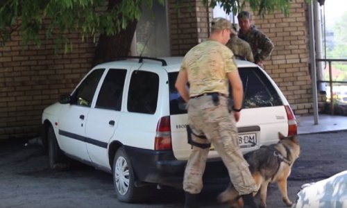 В оккупированном Луганске возле автомобиля нашли взрывное устройство с часовым механизмом 