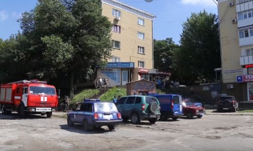 В оккупированном Луганске возле автомобиля нашли взрывное устройство с часовым механизмом 