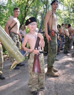 В «ЛНР» из детей делают «строителей» «русского мира»