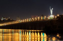 В Киеве на выходных закроют движение на мосту Патона