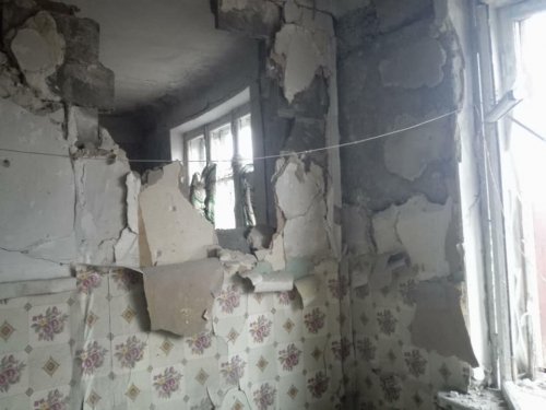 Боевики обстреляли жилые дома в Золотом-4
