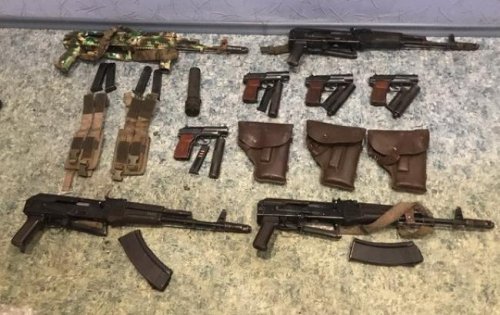 На Житомирщине сотрудники СБУ задержали торговцев оружием