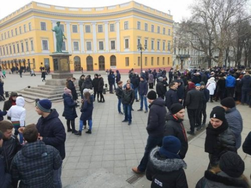 В Одессе собрали «проплаченный митинг» за вымышленного кандидата
