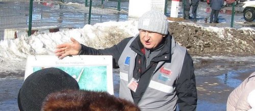 Представители Датского Совета по делам беженцев на КПВВ «Станица Луганская» проводят тренинги о минной безопасности