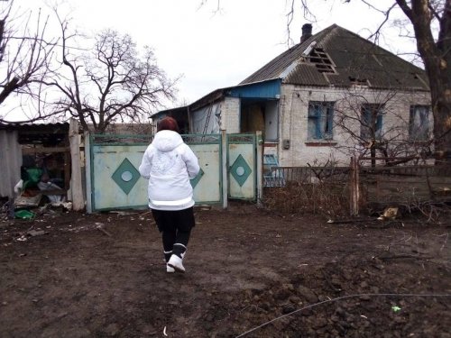 В Троицком боевики обстреляли жилые дома. Есть раненые и контуженные среди мирных жителей
