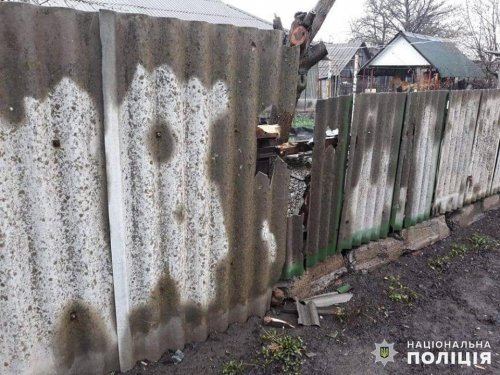 В Золотом-4 в результате обстрела боевиков повреждены жилые дома