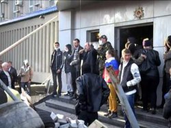 В Луганской области Бойко ведет на выборы брата Медведчука, сепаратиста и обвиняемого в убийстве