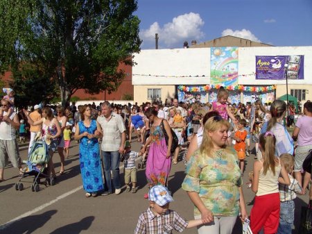 Праздник детства в луганском парке Щорса