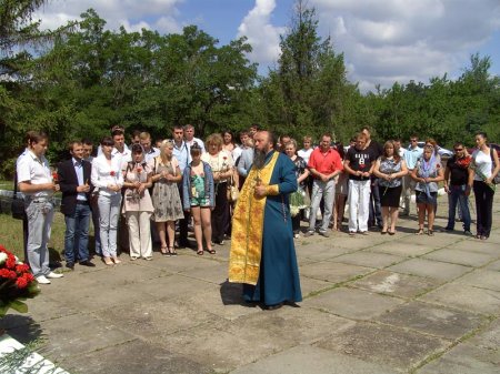 22 июня Луганский «Фронт змін» почтил память жертв Великой Отечественной войны