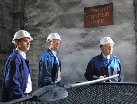 Угольная отрасль требует честного подхода, - Арсений Яценюк