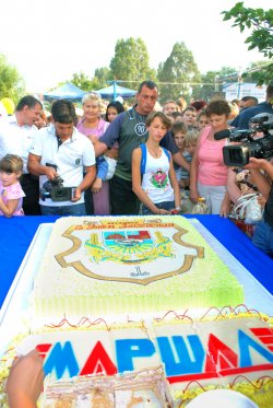 В Луганске состоялся грандиозный День района