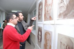 Луганск вдохновил аспиранта из Курдистана на создание 30 портретов