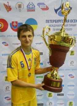 Луганский студент вошел в список 10 лучших молодых футболистов мира