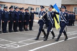 120 правоохранителей пополнили Луганский гарнизон милиции