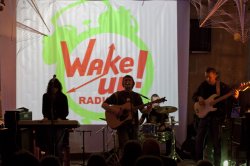 В Луганске 1 апреля открылось молодежное радио «Wake-up»